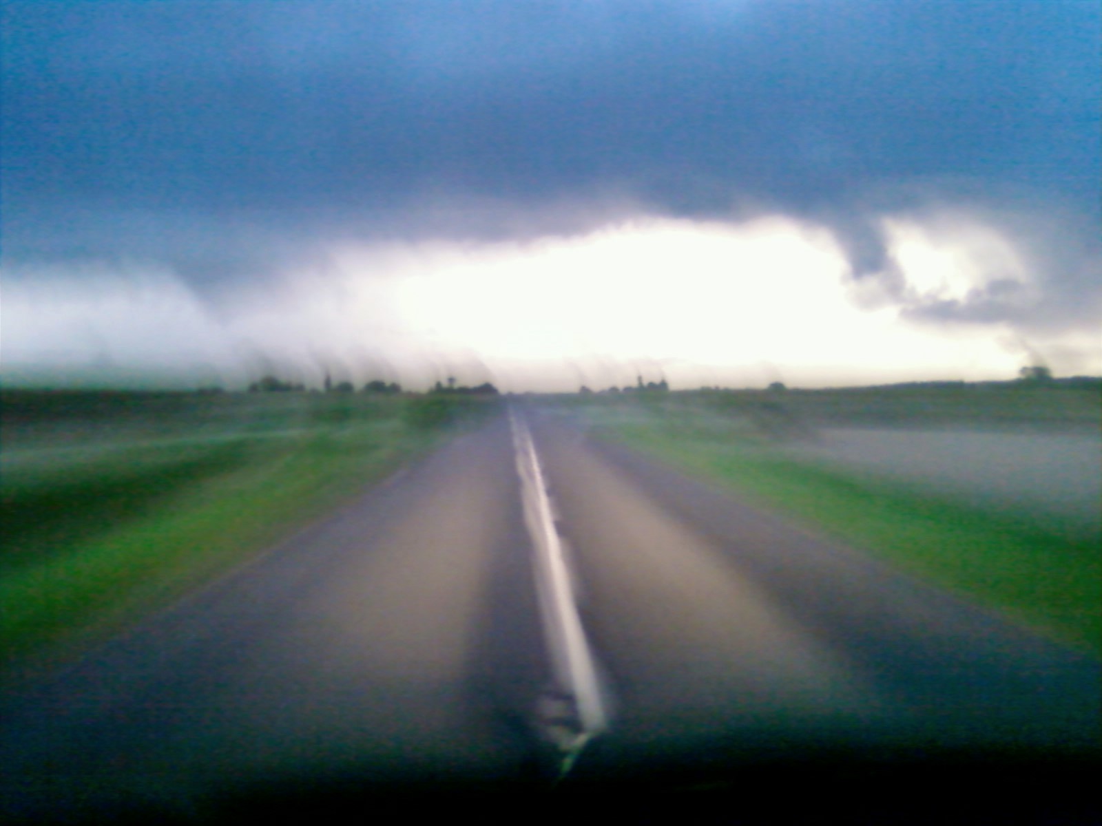 Image Parolier Miska route floue